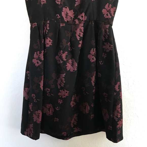 BB Dakota Black Red Floral Print Sleeveless Dress - Picture 4 of 8